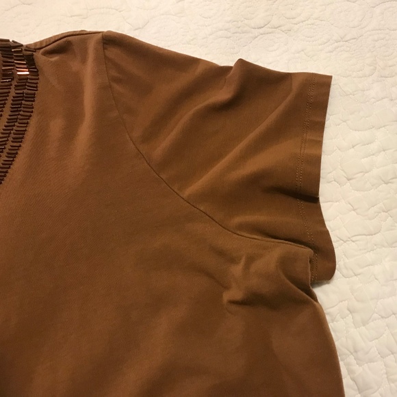 Alfred Dunner brown short-sleeved blouse with coppery-bronze pin beading (2X) - Picture 10 of 16